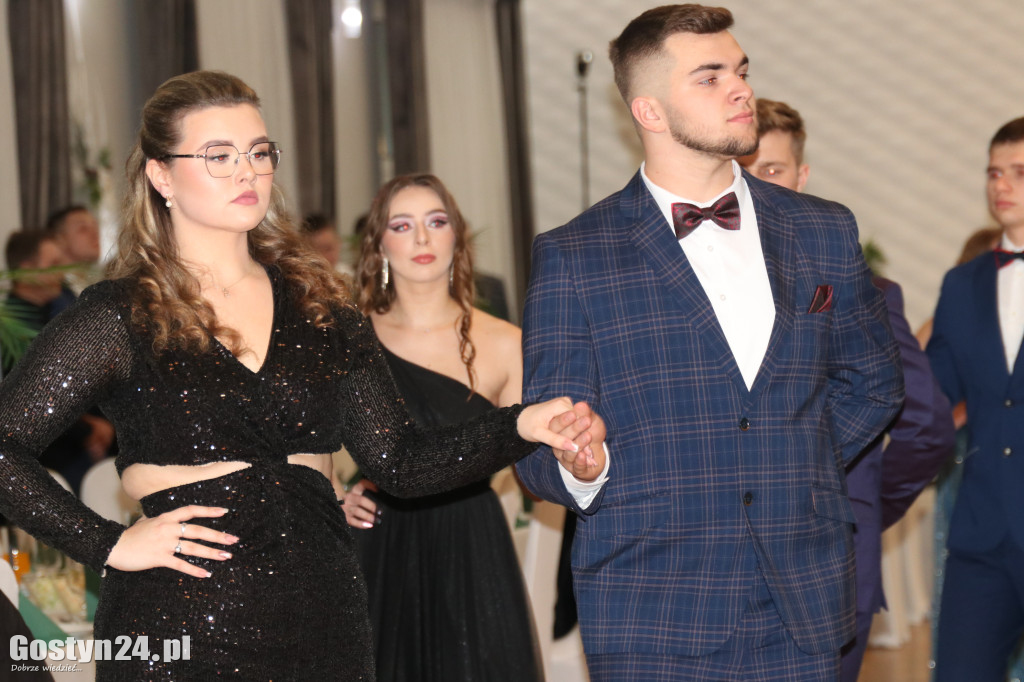 Studniówka maturzystów Zespołu Szkół Rolniczych w Grabonogu