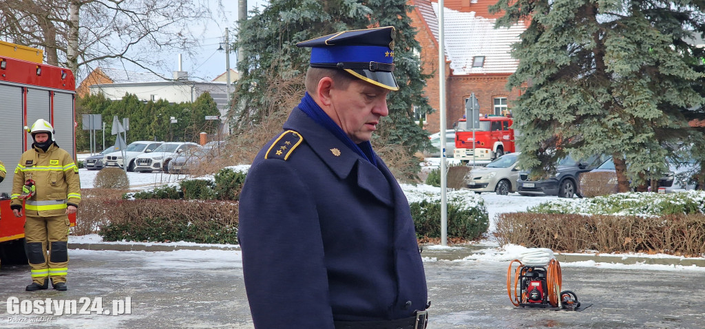 Przekazanie samochodów dla OSP Poniec i OSP Godurowo