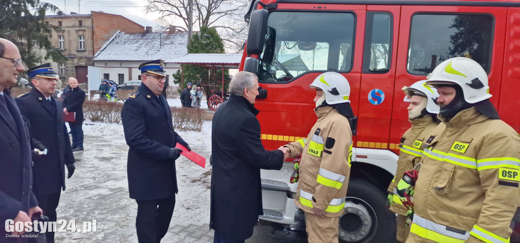 Przekazanie samochodów dla OSP Poniec i OSP Godurowo