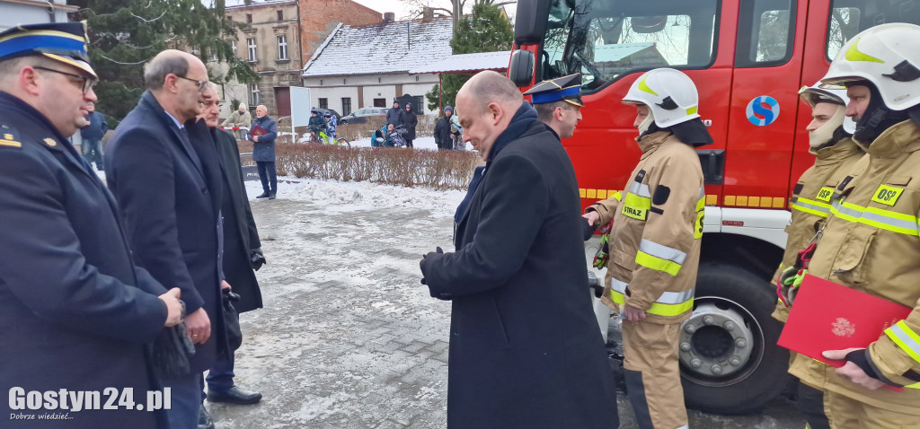 Przekazanie samochodów dla OSP Poniec i OSP Godurowo