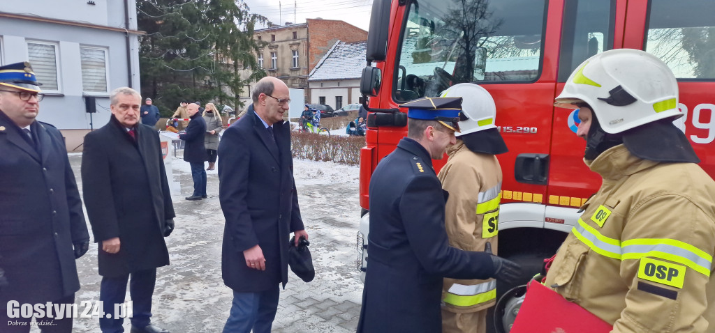 Przekazanie samochodów dla OSP Poniec i OSP Godurowo