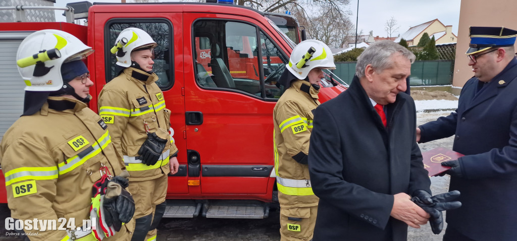Przekazanie samochodów dla OSP Poniec i OSP Godurowo