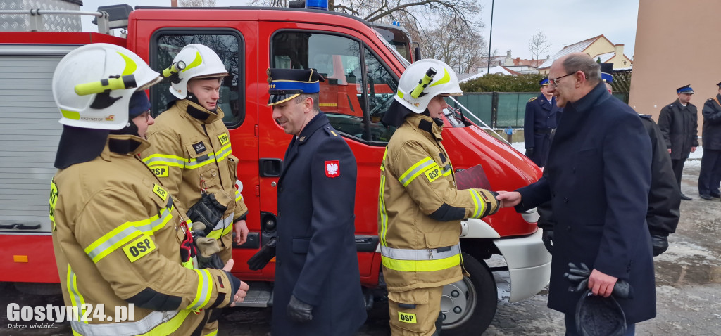Przekazanie samochodów dla OSP Poniec i OSP Godurowo