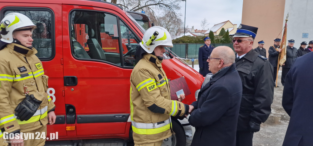 Przekazanie samochodów dla OSP Poniec i OSP Godurowo