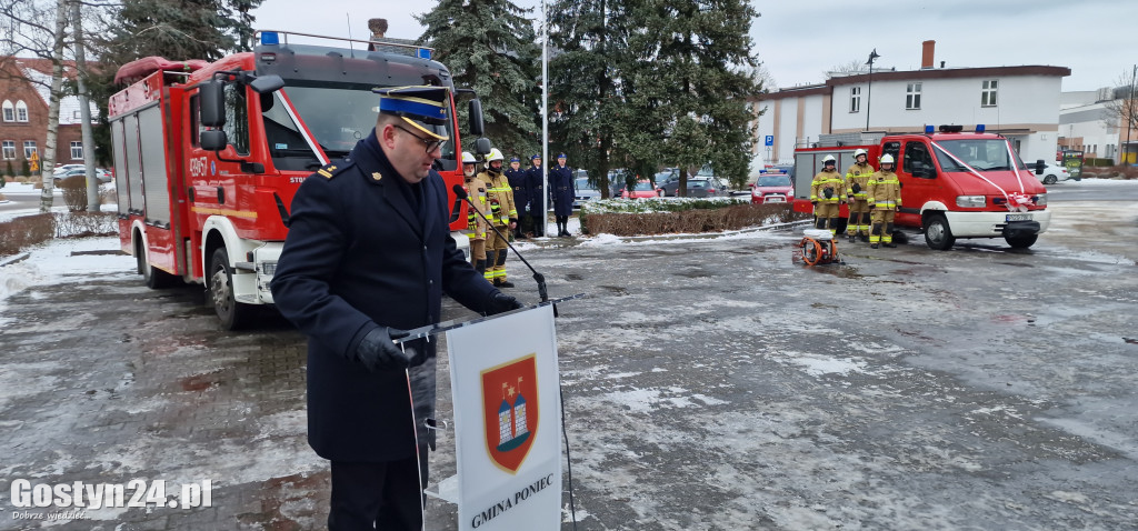 Przekazanie samochodów dla OSP Poniec i OSP Godurowo