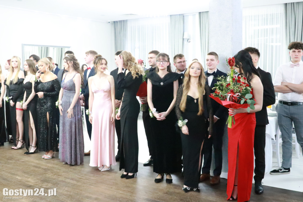 Studniówka maturzystów ZSOiZ w Krobi