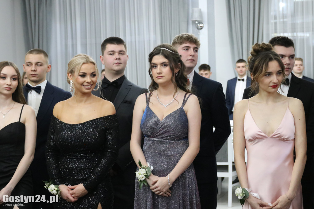 Studniówka maturzystów ZSOiZ w Krobi
