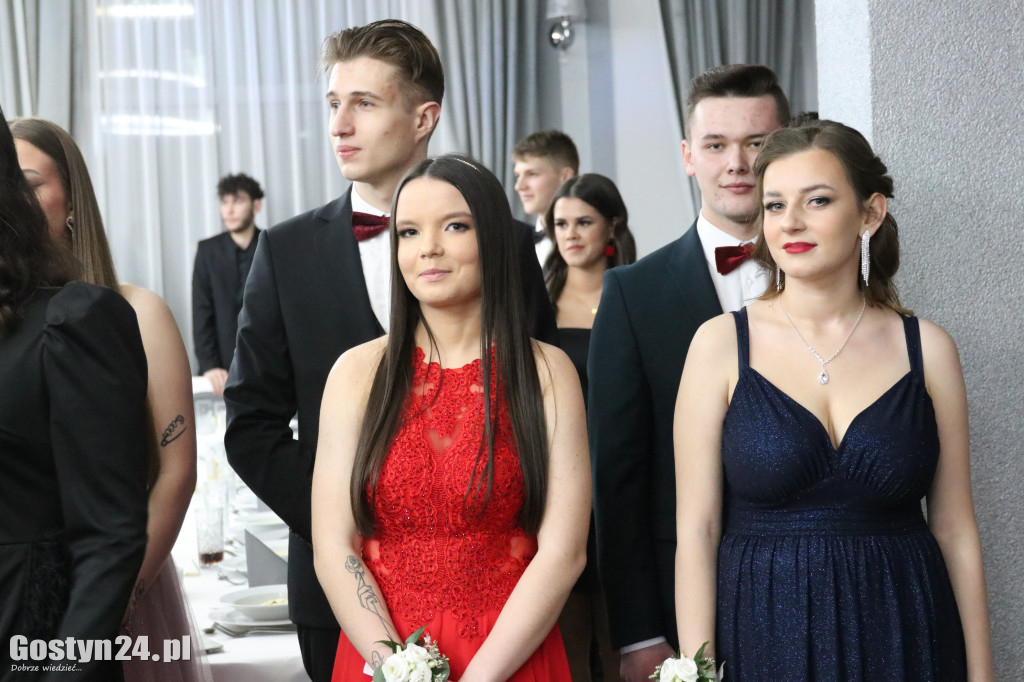 Studniówka maturzystów ZSOiZ w Krobi