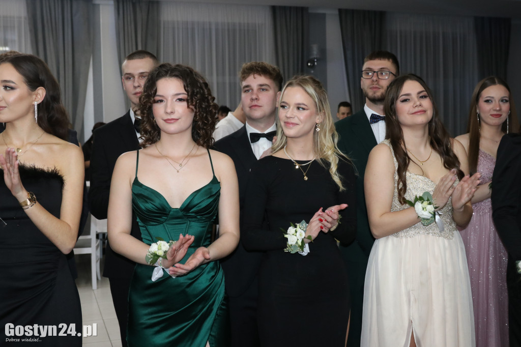 Studniówka maturzystów ZSOiZ w Krobi