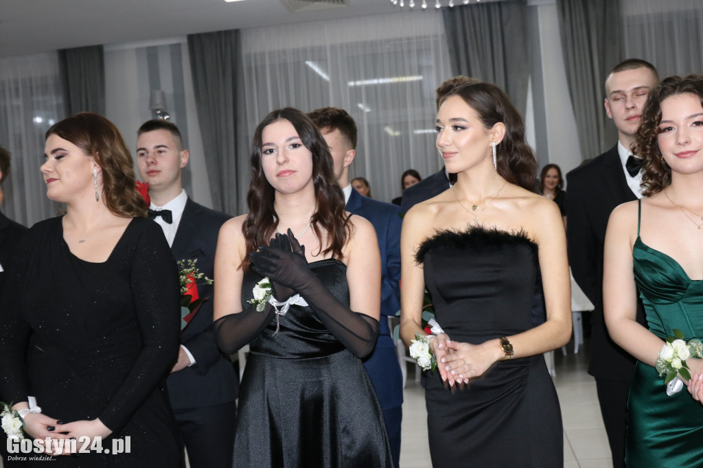 Studniówka maturzystów ZSOiZ w Krobi