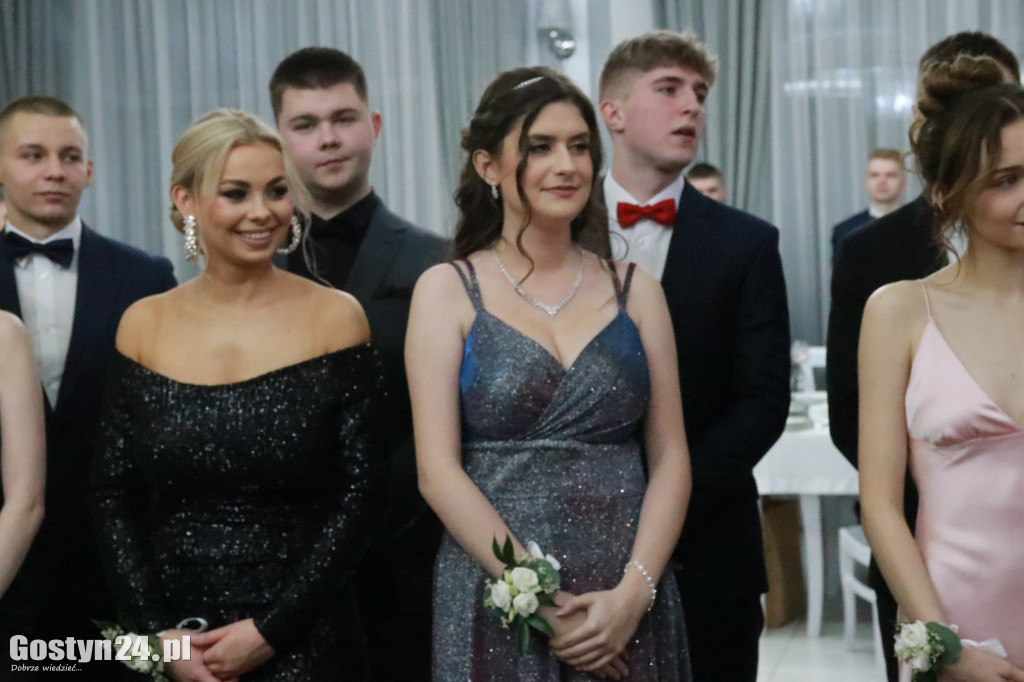 Studniówka maturzystów ZSOiZ w Krobi