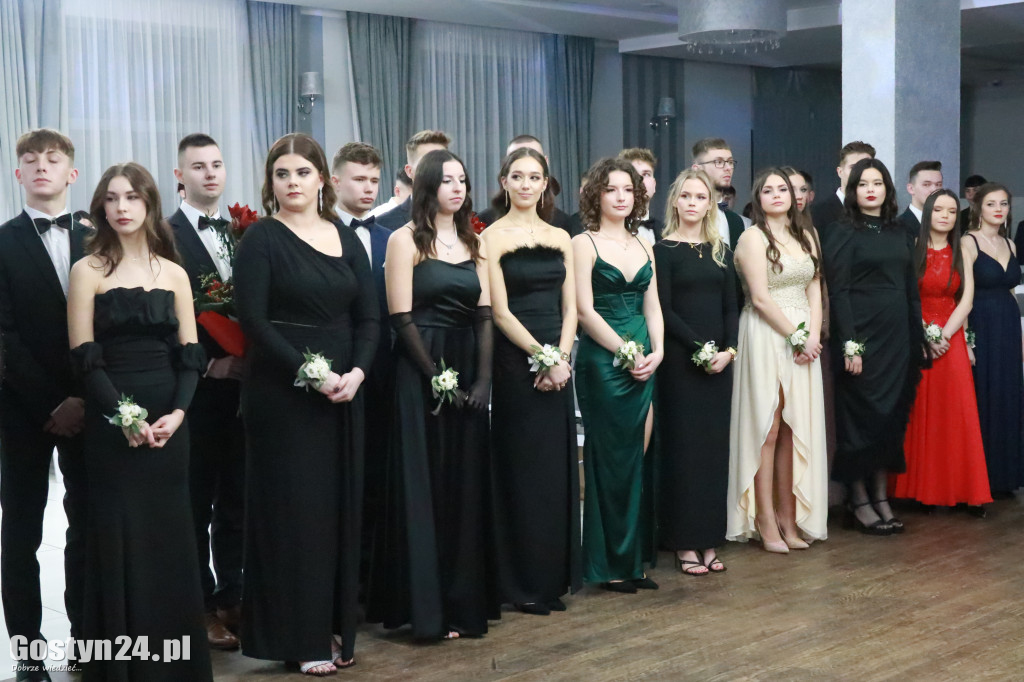 Studniówka maturzystów ZSOiZ w Krobi