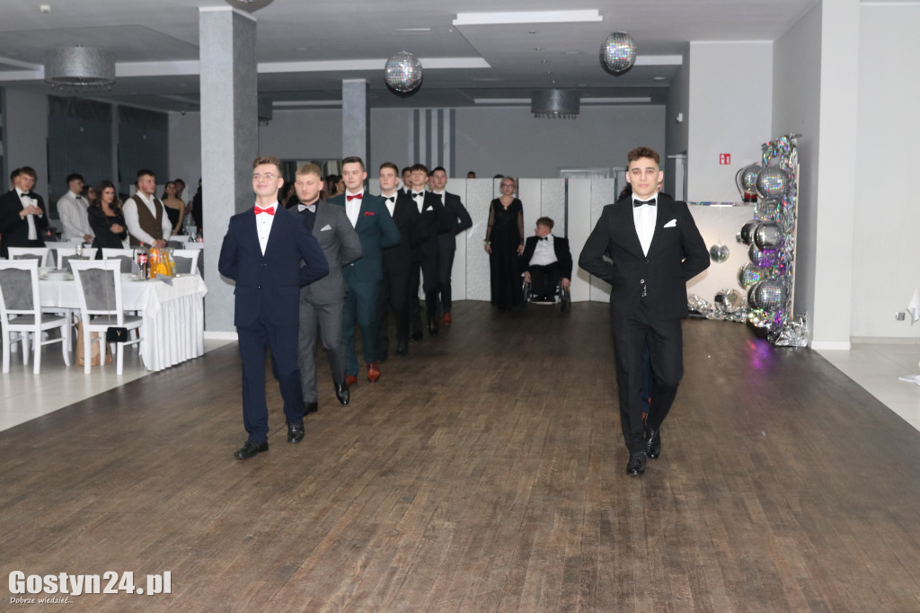 Studniówka maturzystów ZSOiZ w Krobi