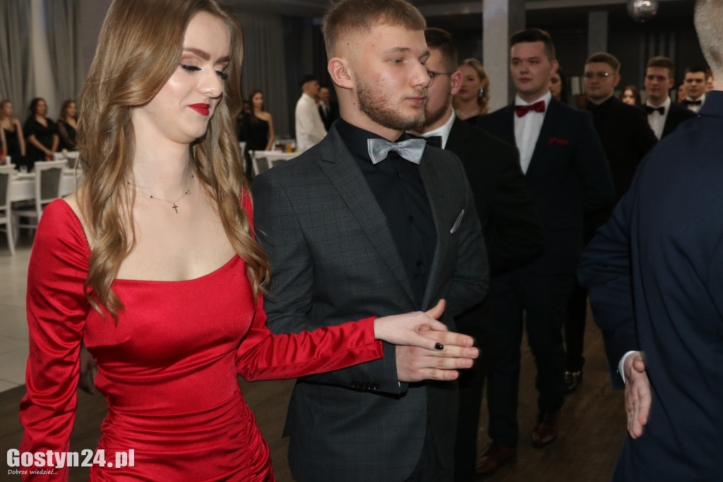 Studniówka maturzystów ZSOiZ w Krobi