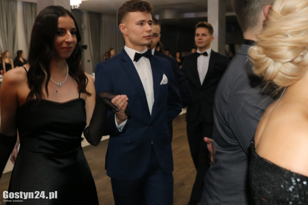Studniówka maturzystów ZSOiZ w Krobi