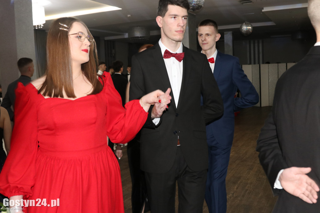 Studniówka maturzystów ZSOiZ w Krobi