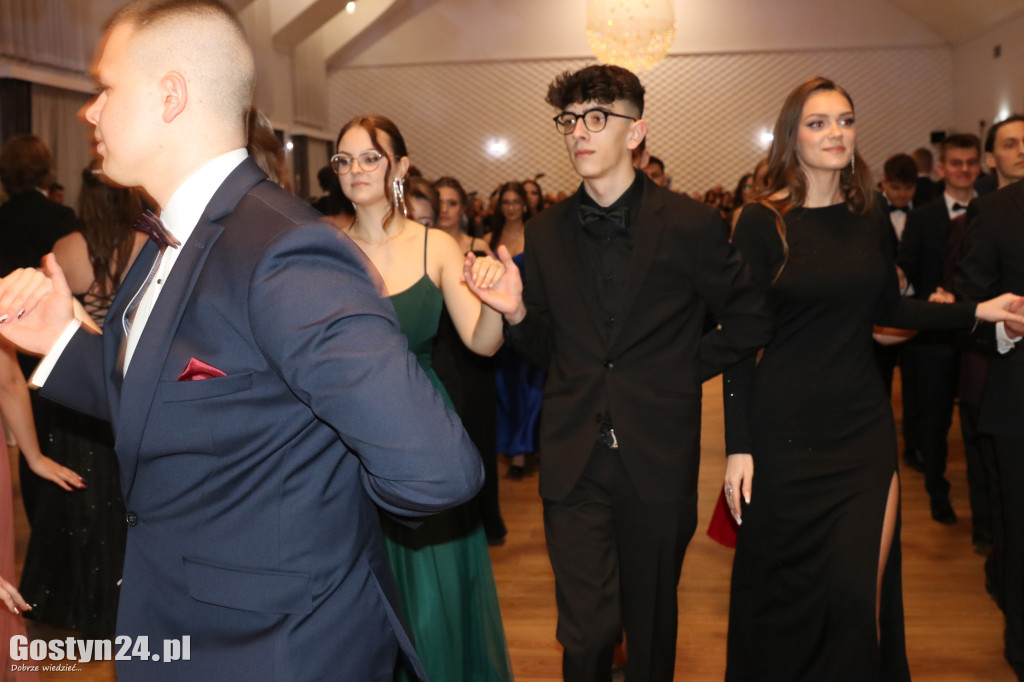 Studniówka maturzystów ZSZ w Gostyniu