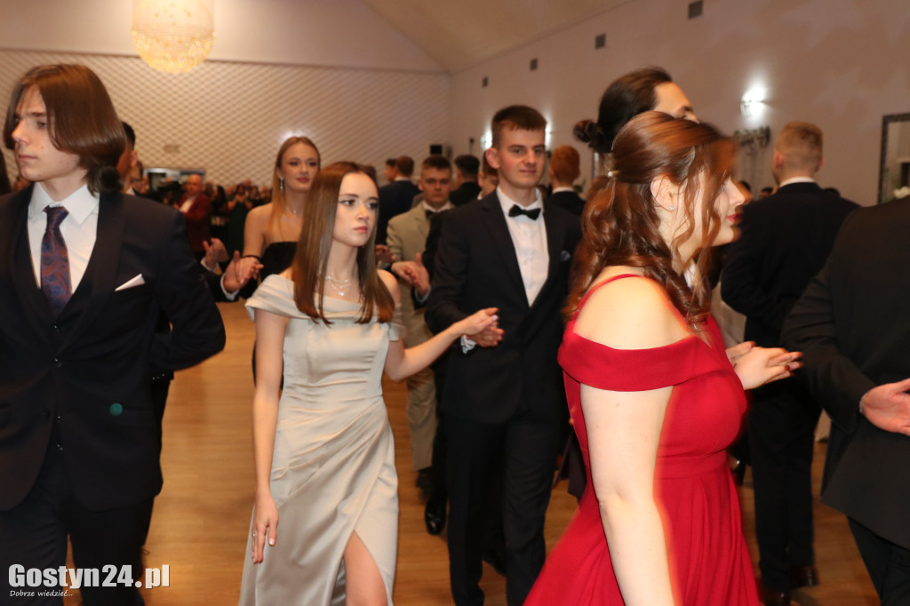 Studniówka maturzystów ZSZ w Gostyniu