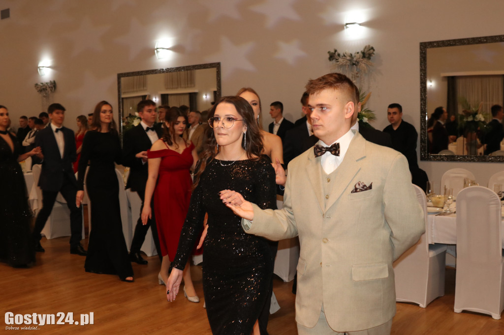 Studniówka maturzystów ZSZ w Gostyniu