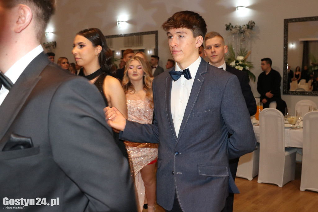 Studniówka maturzystów ZSZ w Gostyniu