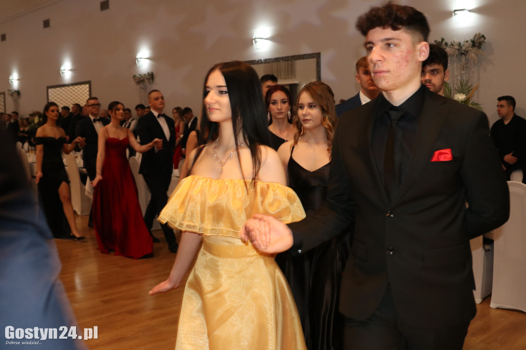 Studniówka maturzystów ZSZ w Gostyniu