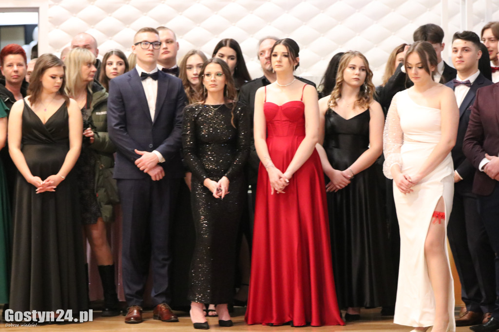 Studniówka maturzystów ZSZ w Gostyniu