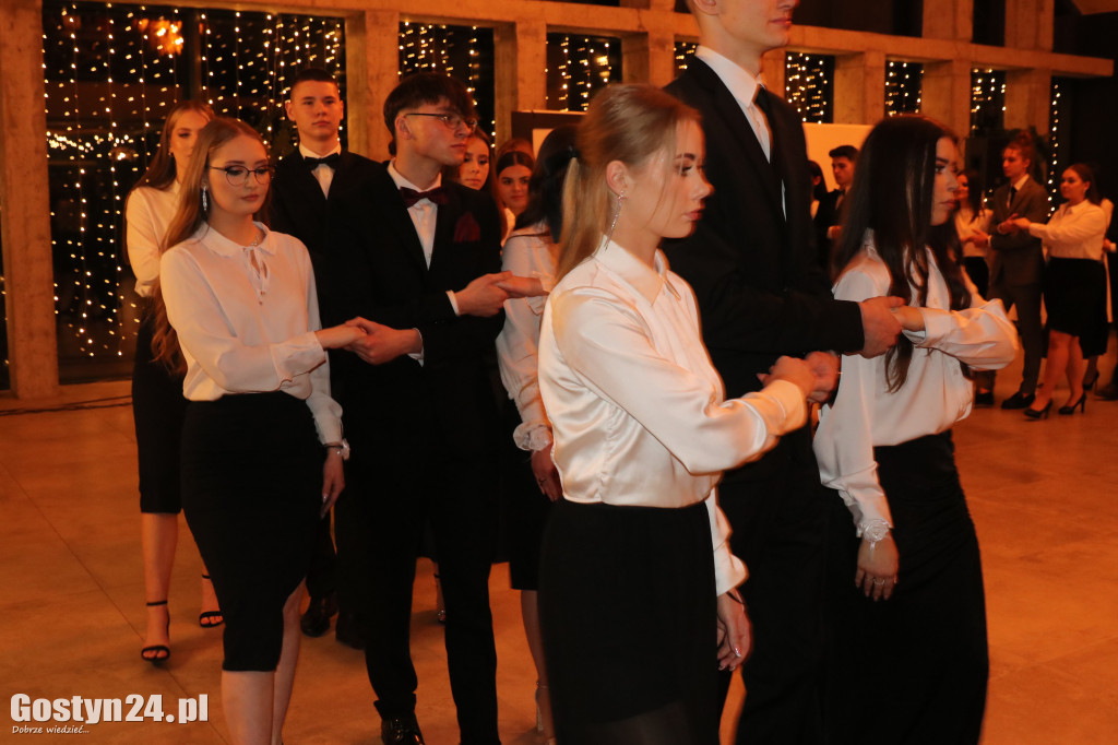 Studniówka maturzystów gostyńskiego liceum