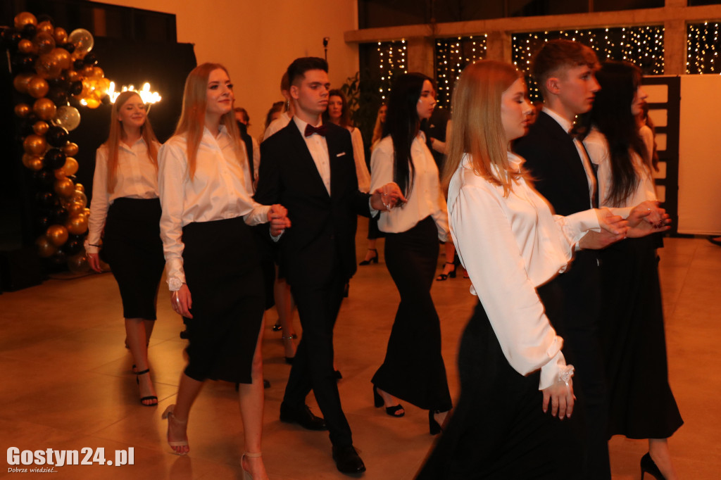 Studniówka maturzystów gostyńskiego liceum