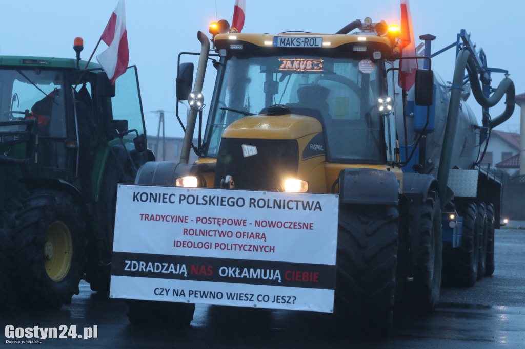 Rolnicy ponownie wyjechali na drogi