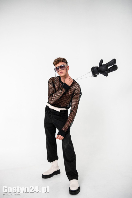 Bartosz Przybył marzy o karierze stylisty