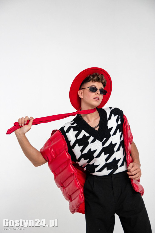 Bartosz Przybył marzy o karierze stylisty