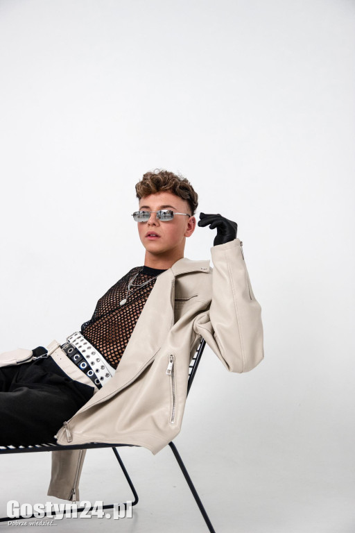 Bartosz Przybył marzy o karierze stylisty