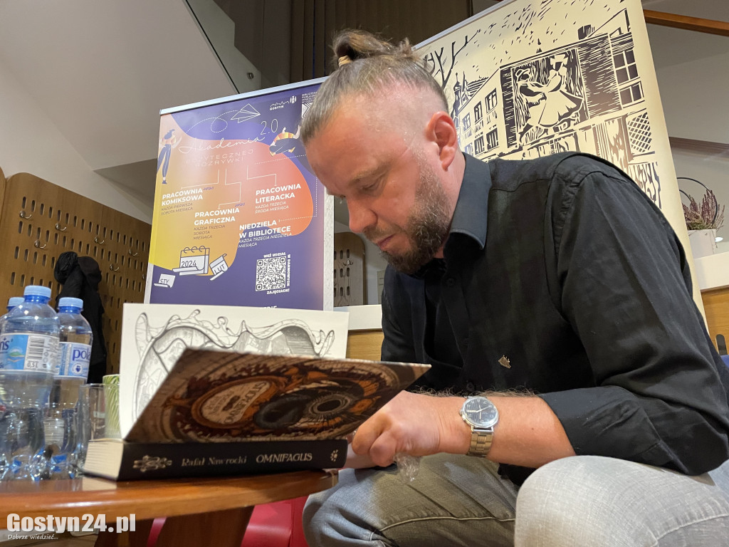 Spotkanie autorskie z Rafałem Nawrockim