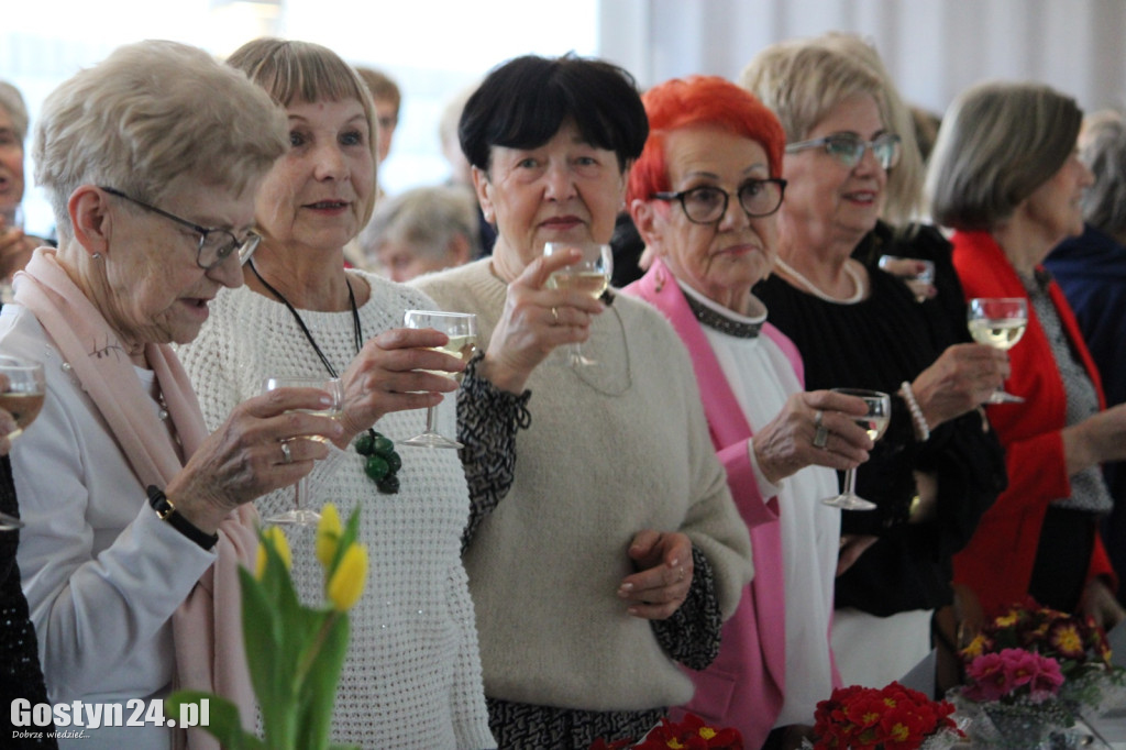 Tak Dzień Kobiet celebrował UTW w Gostyniu