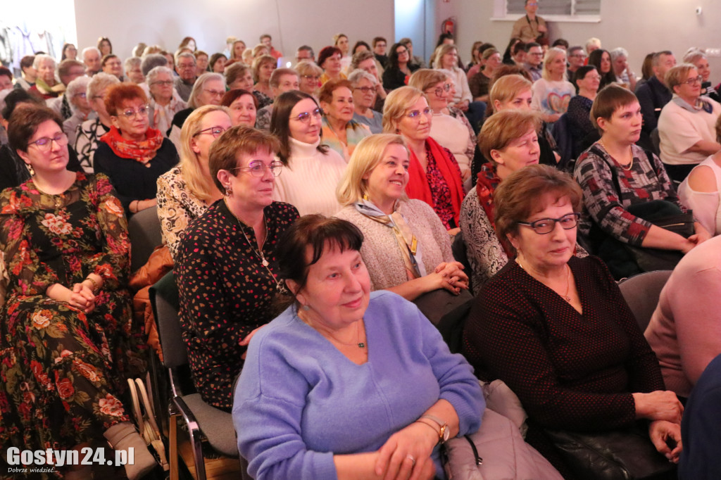 Kabaret Moherowe Berety wystąpił w CKiB w Piaskach