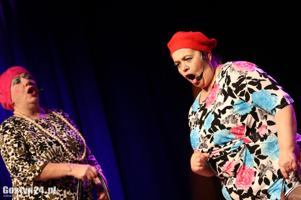 Kabaret Moherowe Berety wystąpił w CKiB w Piaskach
