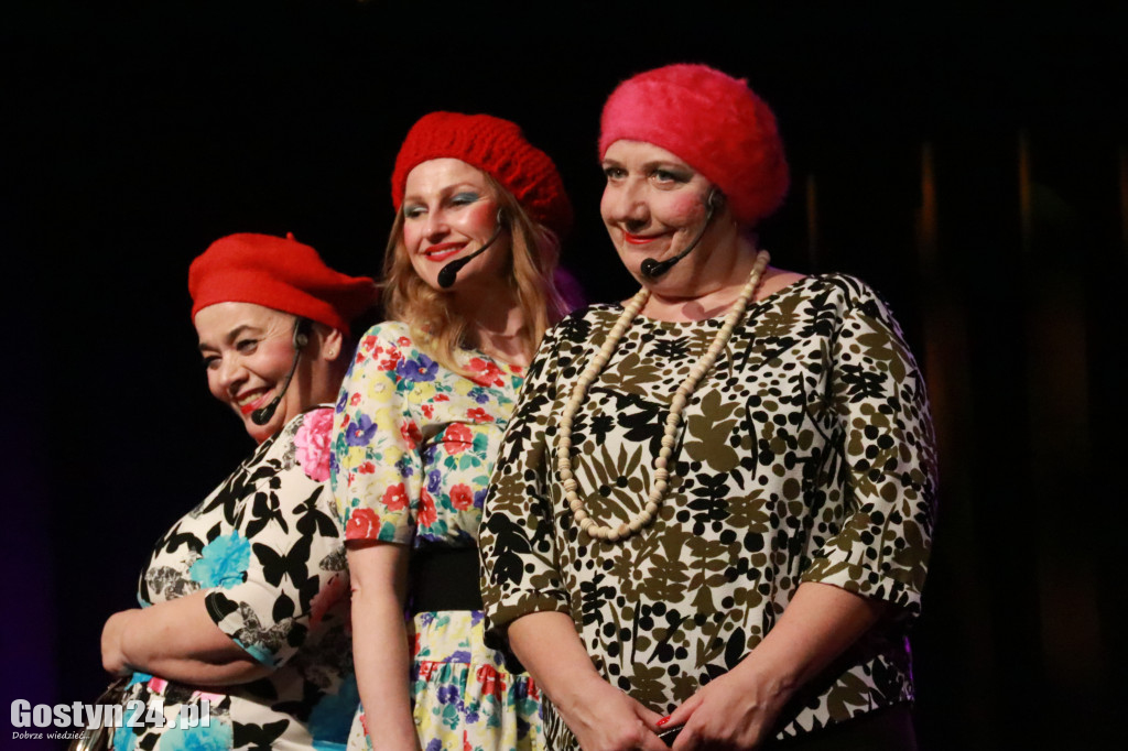 Kabaret Moherowe Berety wystąpił w CKiB w Piaskach