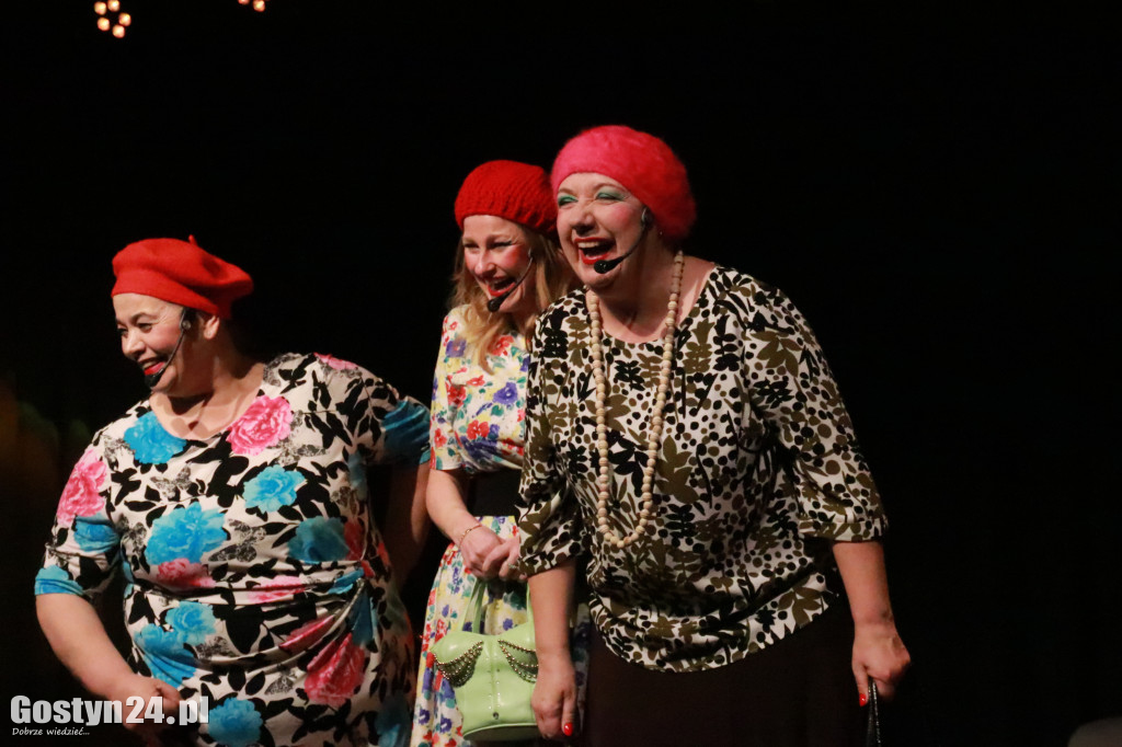 Kabaret Moherowe Berety wystąpił w CKiB w Piaskach