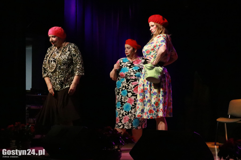 Kabaret Moherowe Berety wystąpił w CKiB w Piaskach