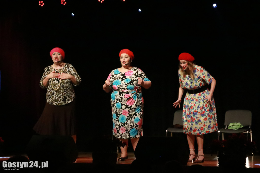 Kabaret Moherowe Berety wystąpił w CKiB w Piaskach