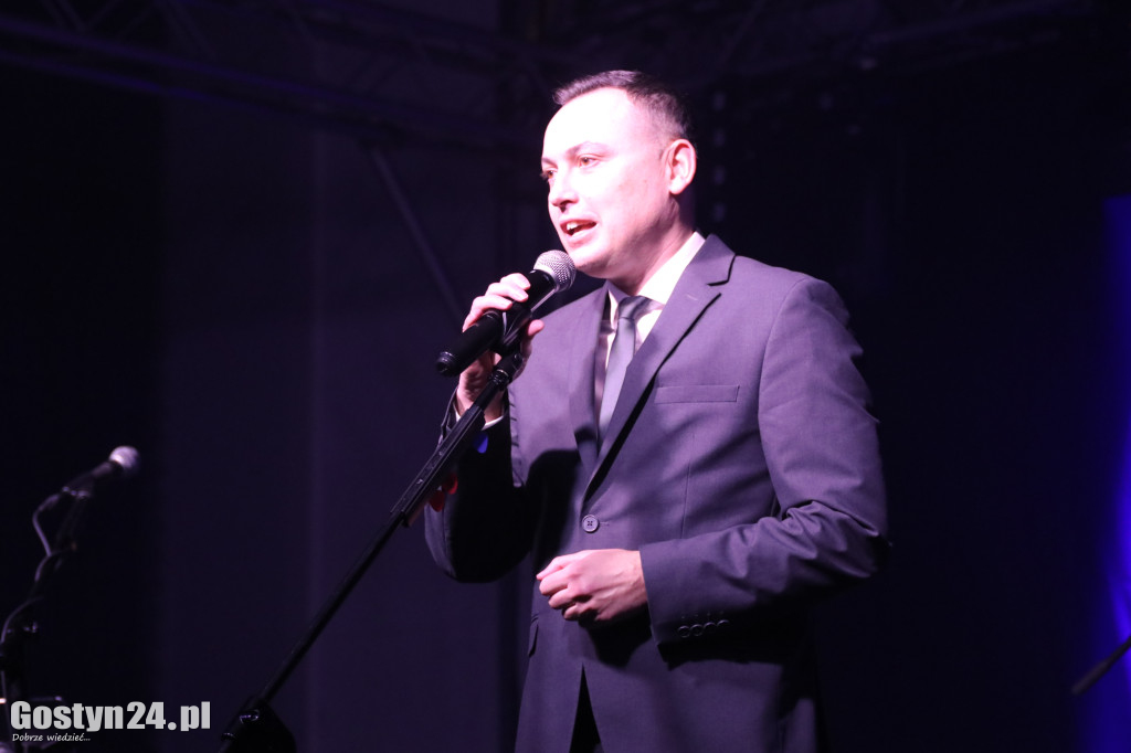 Występ zespołu Budka Band w hali OSiR w Poniecu