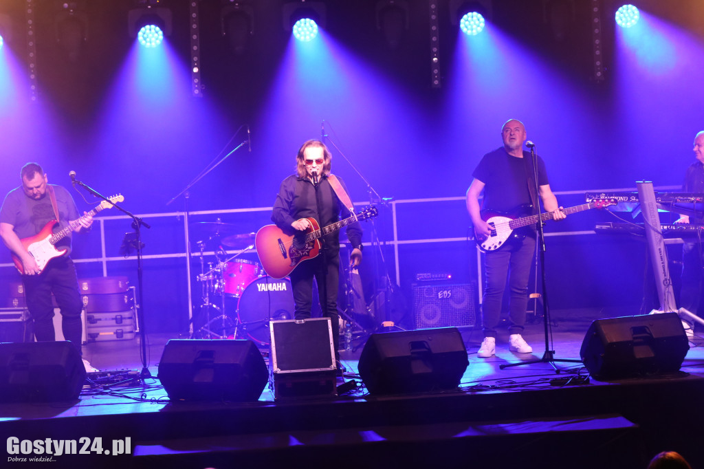 Występ zespołu Budka Band w hali OSiR w Poniecu