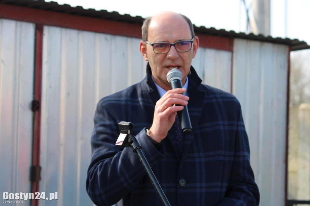 Przekazanie defibrylatora w Sarbinowie