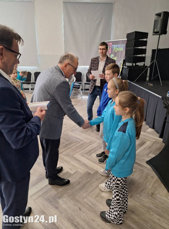 Zmagania miłośników szachów i warcabów w Pępowie