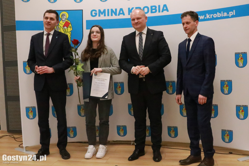 Wręczono stypendia sportowe w gminie Krobia