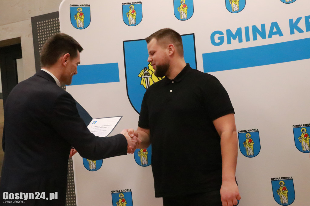 Wręczono stypendia sportowe w gminie Krobia