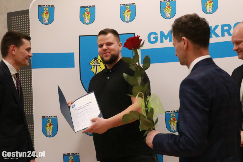 Wręczono stypendia sportowe w gminie Krobia
