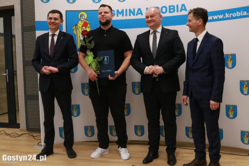 Wręczono stypendia sportowe w gminie Krobia