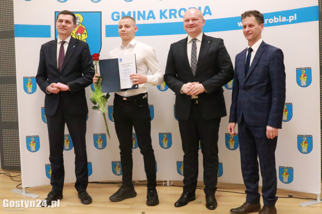 Wręczono stypendia sportowe w gminie Krobia