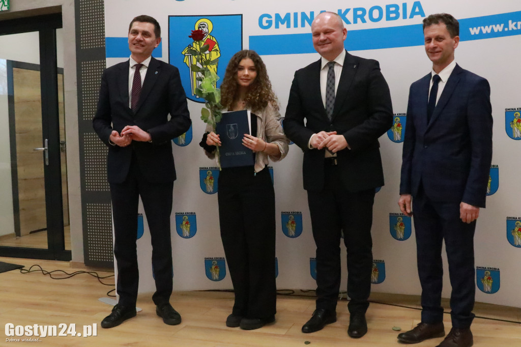 Wręczono stypendia sportowe w gminie Krobia